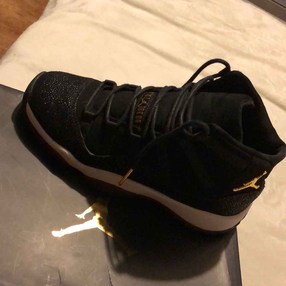 Wrong size they fit too big.